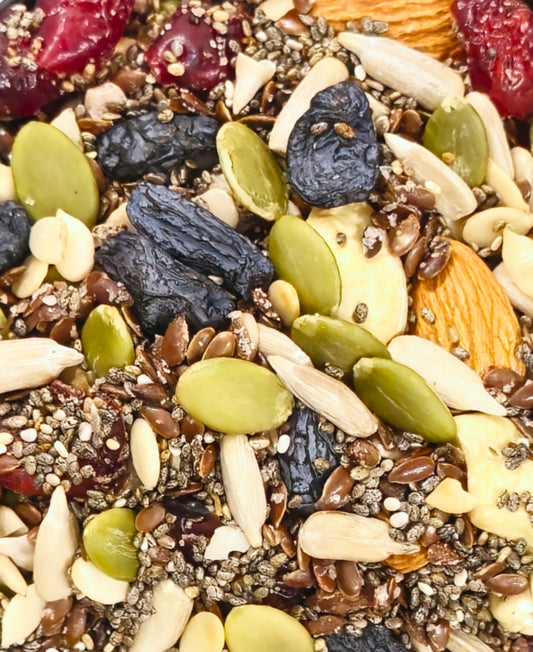 Nuick Premium Healthy Mix – Nutrient-Rich Superfood Blend of Nuts, Seeds & Berries